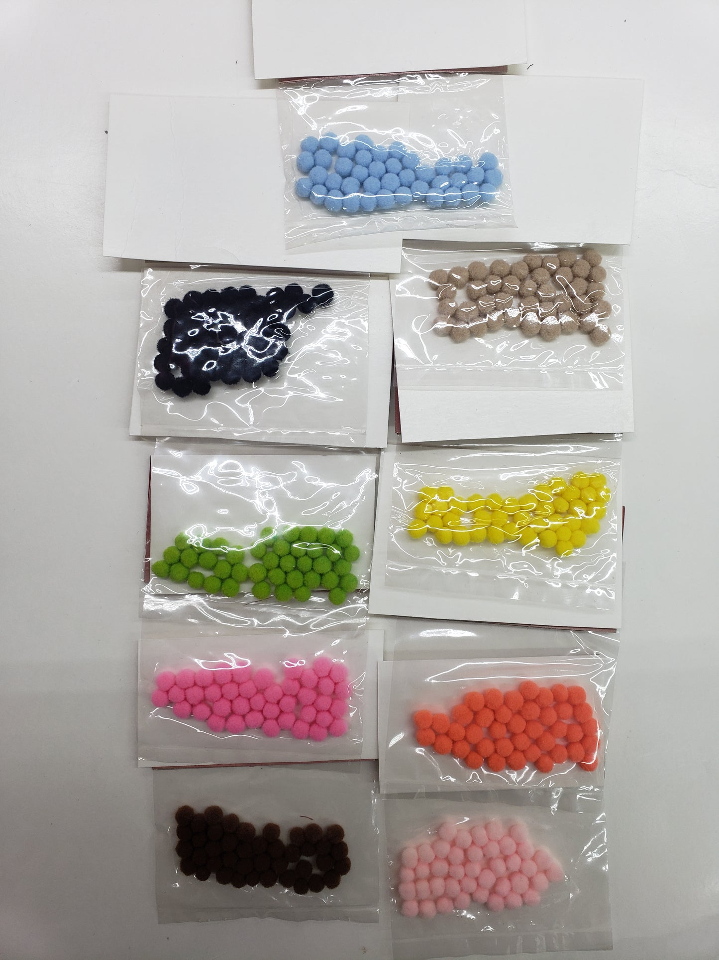Pom poms (5mm)