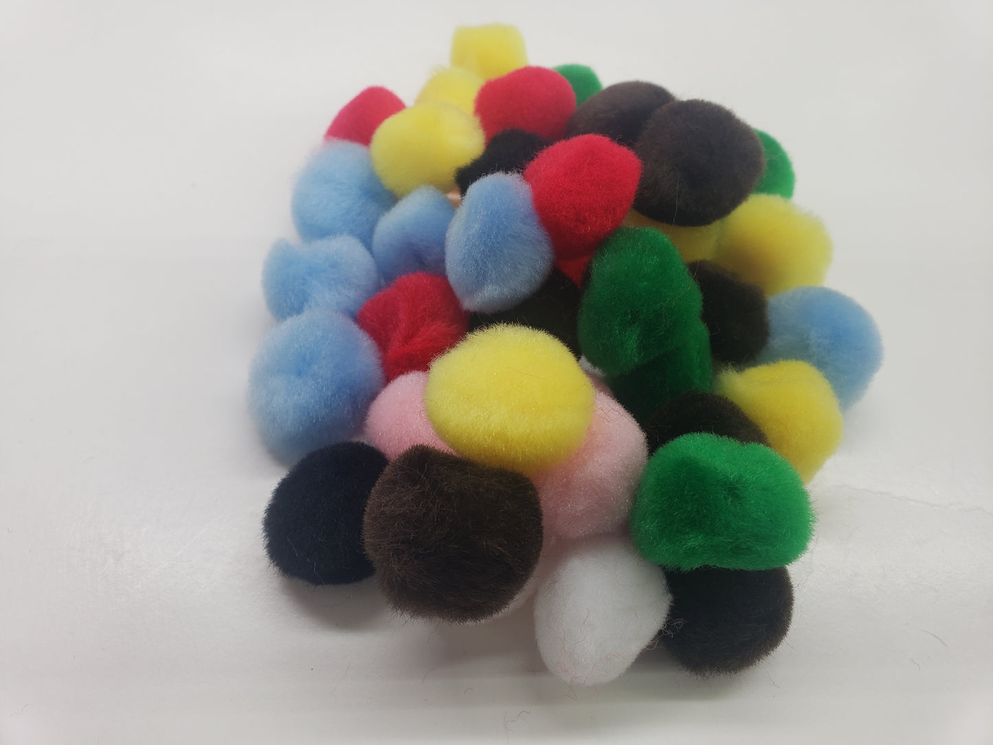 Pom poms (1")